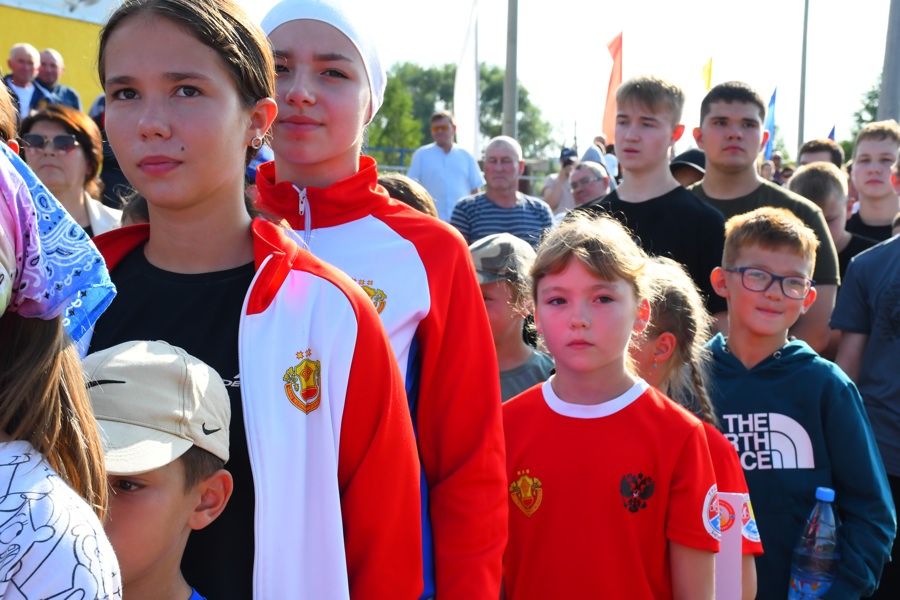 Спортивный праздник «Мы выбираем спорт!» прошел в Батыревском муниципальном округе