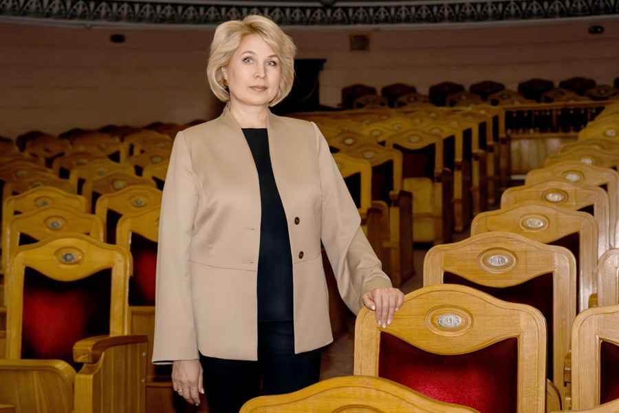 Директор Чувашского драмтеатра Елена Николаева прокомментировала  Послание Президента Федеральному Собранию