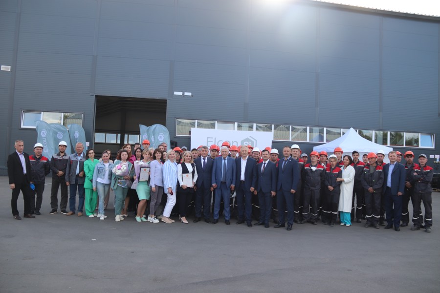 Глава Чувашии дал старт производству импортозамещающей системы покрытий «Элкон»