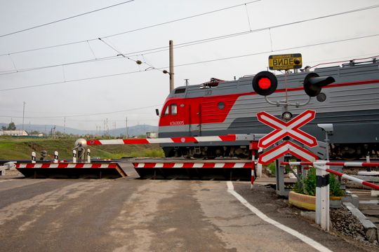 Железнодорожные переезды – объекты повышенной опасности, требующие строгого выполнения Правил дорожного движения