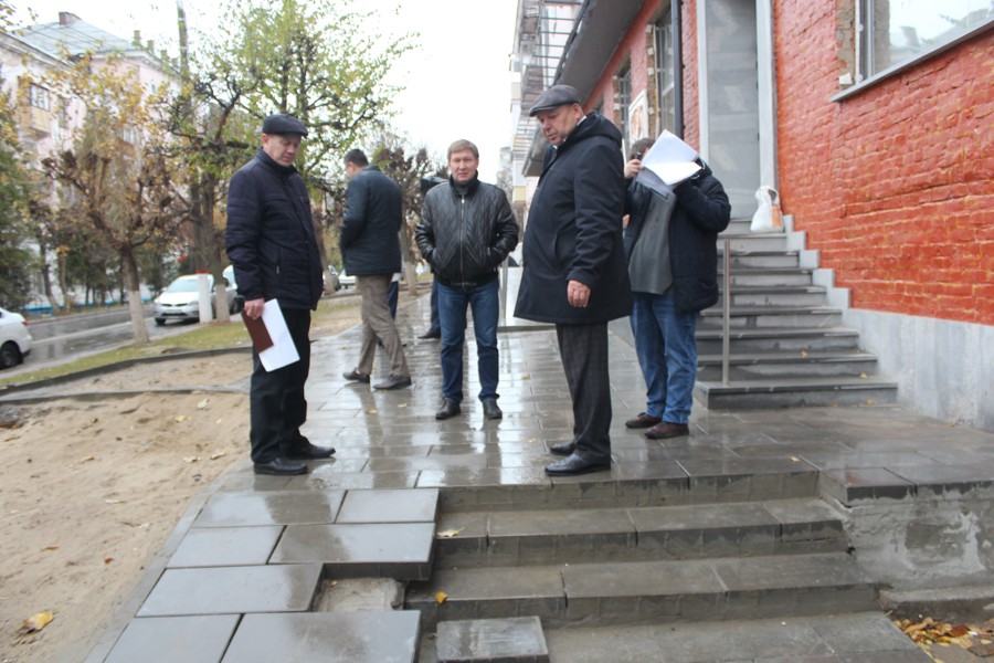 Депутаты проверили завершение ремонтных работ в многоквартирных домах и школах города Чебоксары