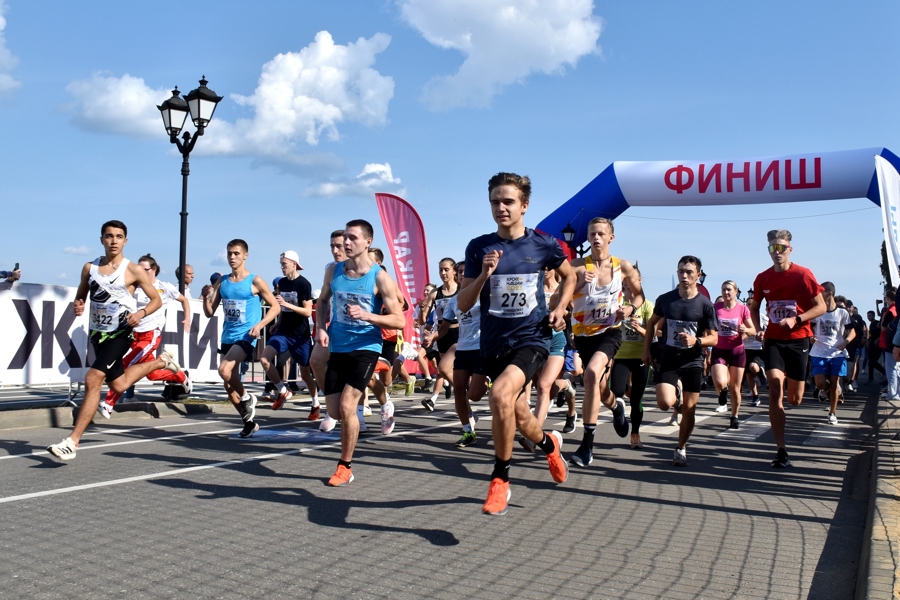 Более 43 тысяч человек приняли участие во Всероссийском дне бега «Кросс нации» в Чувашии
