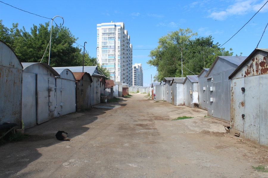 Установлены сроки по сносу незаконных гаражей на Афанасьева