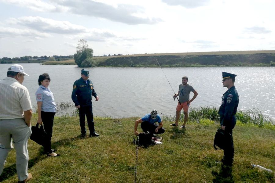 Любой водоём - зона повышенной опасности