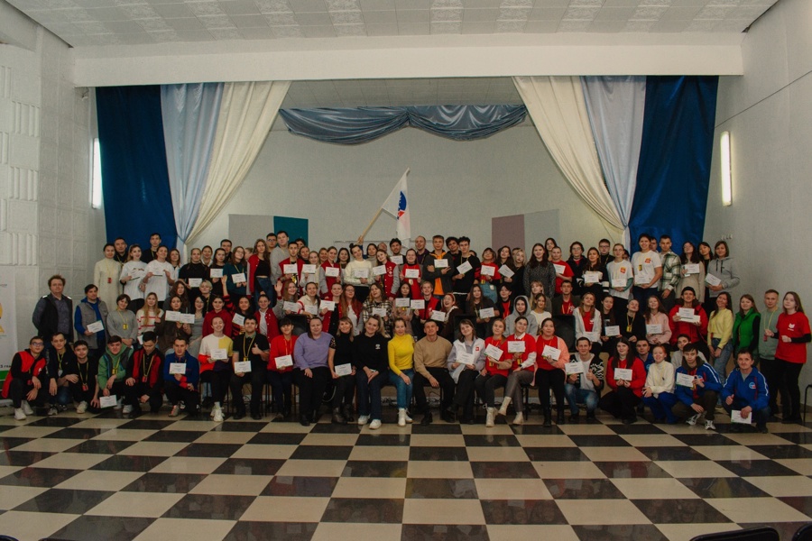Представители работающей молодёжи Алатырского муниципального округа на Республиканской школе актива «Заряд»