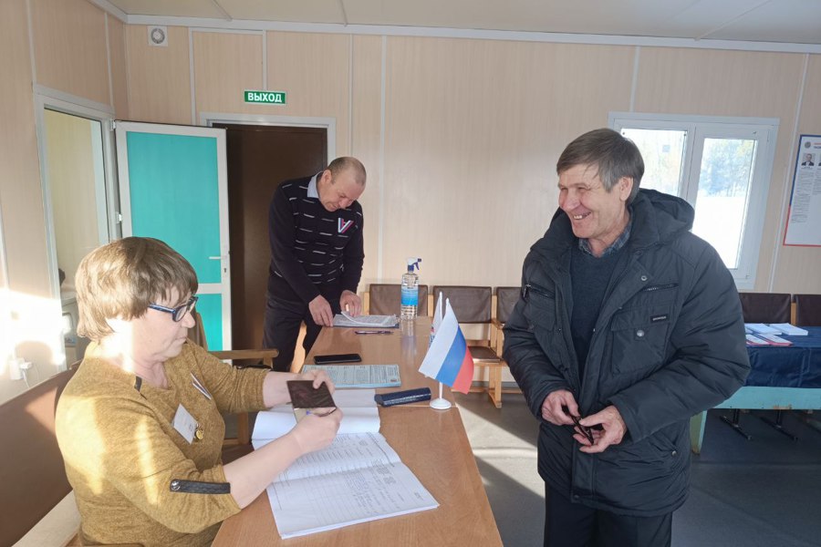 В Урмарском муниципальном округе открылись все избирательные участки