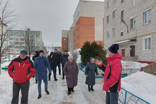 Рабочее субботнее утро и.о. главы администрации города Шумерля Эдуарда Васильева