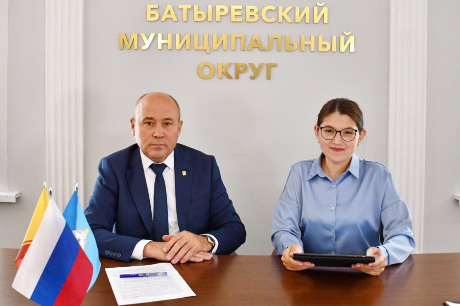 Сегодня глава Батыревского муниципального округа Рудольф Селиванов провел прямой эфир
