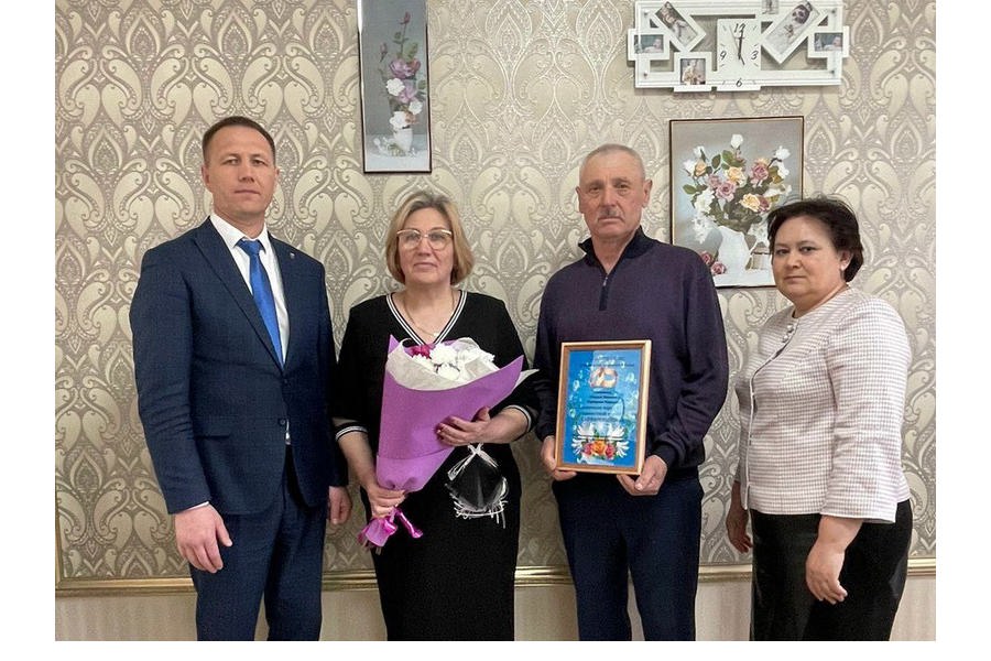 Сапфировую свадьбу отметила шумерлинская семья Литвинчук