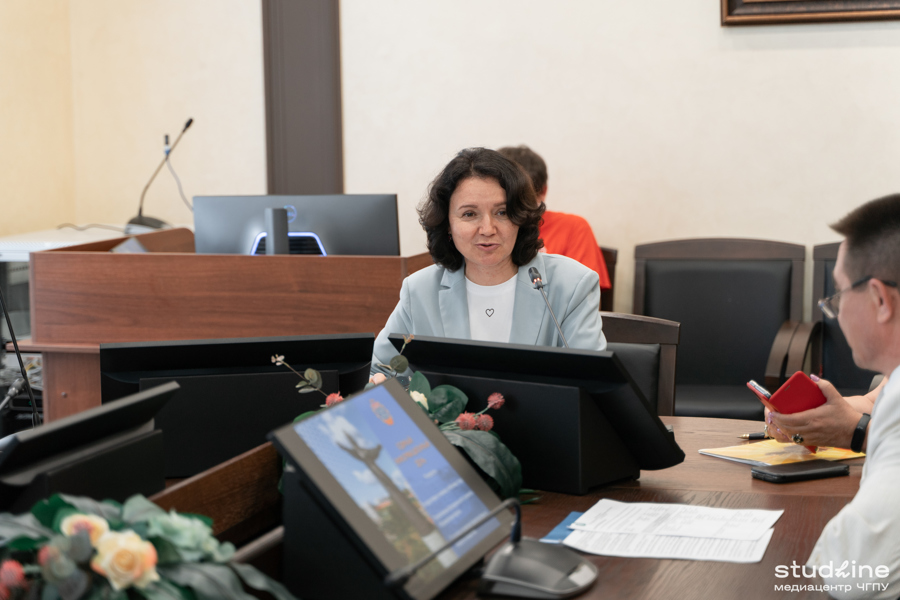 Заместитель министра образования Чувашии Надежда Никандрова в рамках Единого информдня встретилась с преподавателями ЧГПУ