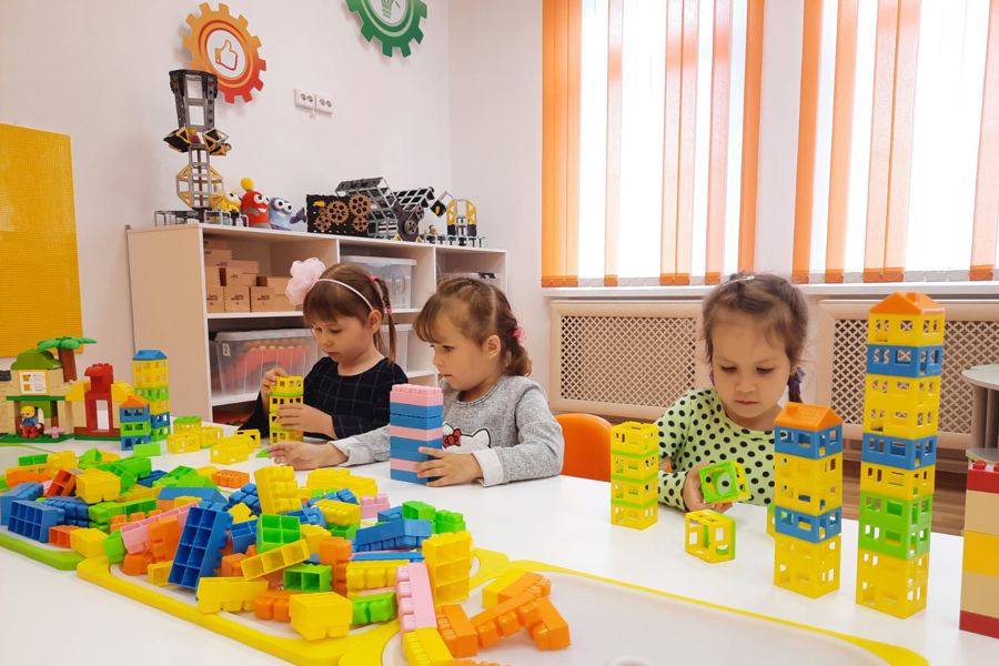 Инновационные LEGO-студии в столичных садах