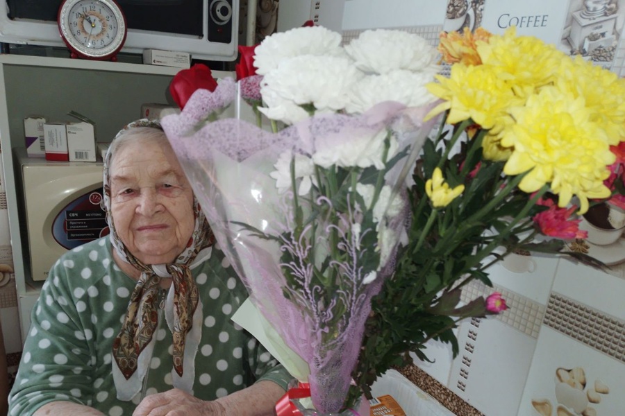 90-летний юбилей отметила жительница Новочебоксарска Ольга Алексеевна Барматова
