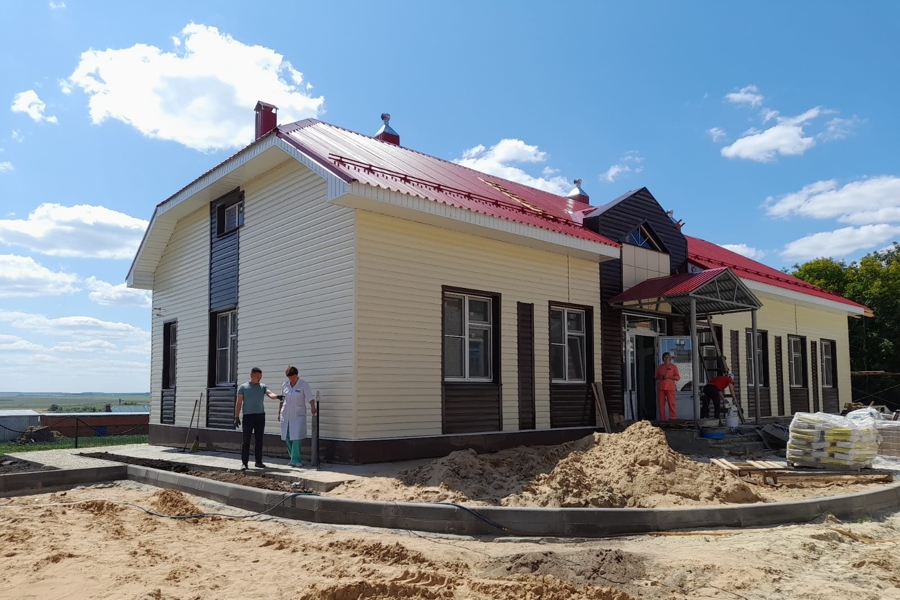 Строительство новой врачебной амбулатории в селе Янтиково Яльчикского муниципального округа идет быстрыми темпами
