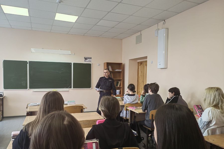Сотрудники транспортной полиции организовали профилактическое мероприятие в школе Ибресинского муниципального округа