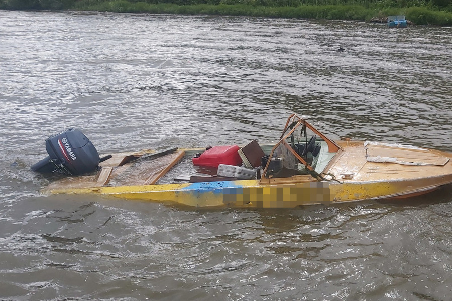 В Чувашии сотрудники транспортной полиции спасли из воды двоих мужчин