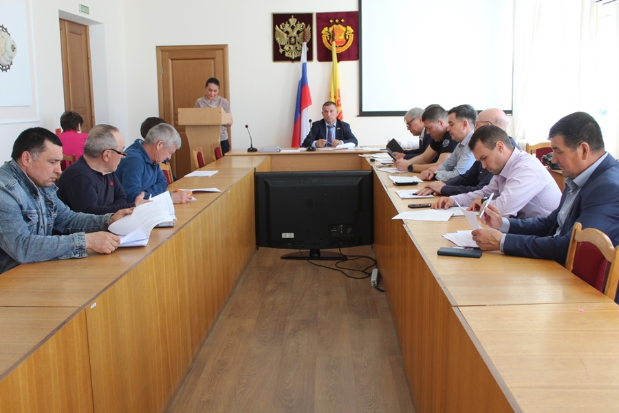 Состоялись заседания постоянных комиссий Собрания депутатов округа