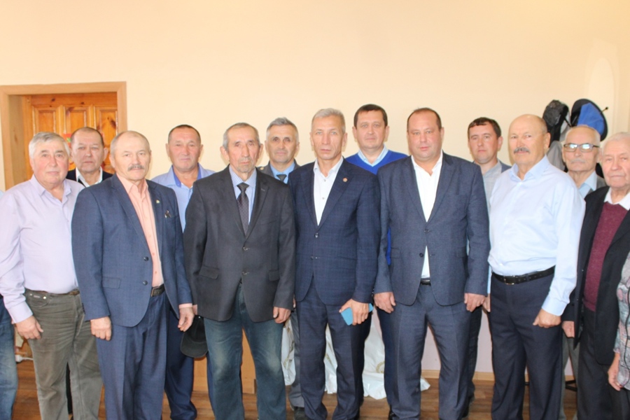 Владимир Димитриев встретился с ветеранами АПК Шемуршинского округа