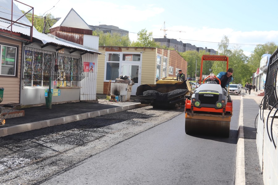 В Новочебоксарске продолжается ремонт дворовых территорий