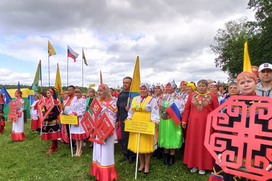 Светлана Каликова приветствовала участников праздника Акатуй в Шумерлинском округе