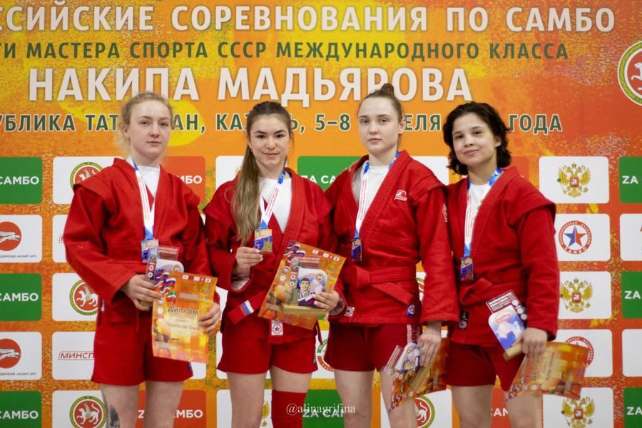 Спортсмены Чувашии забрали медали Всероссийского турнира по самбо