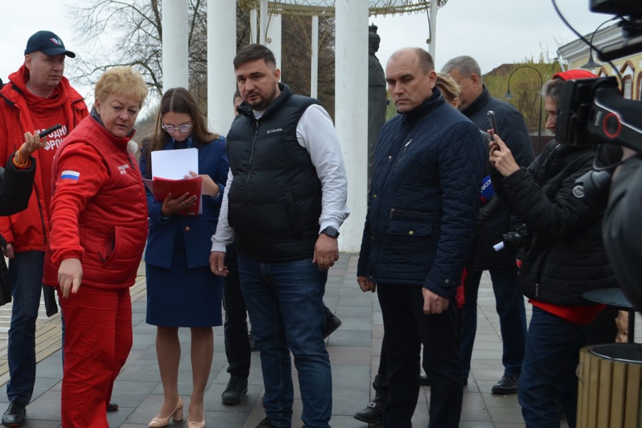 Центральный штаб народного фронта проинспектировал Набережную города Мариинский Посад