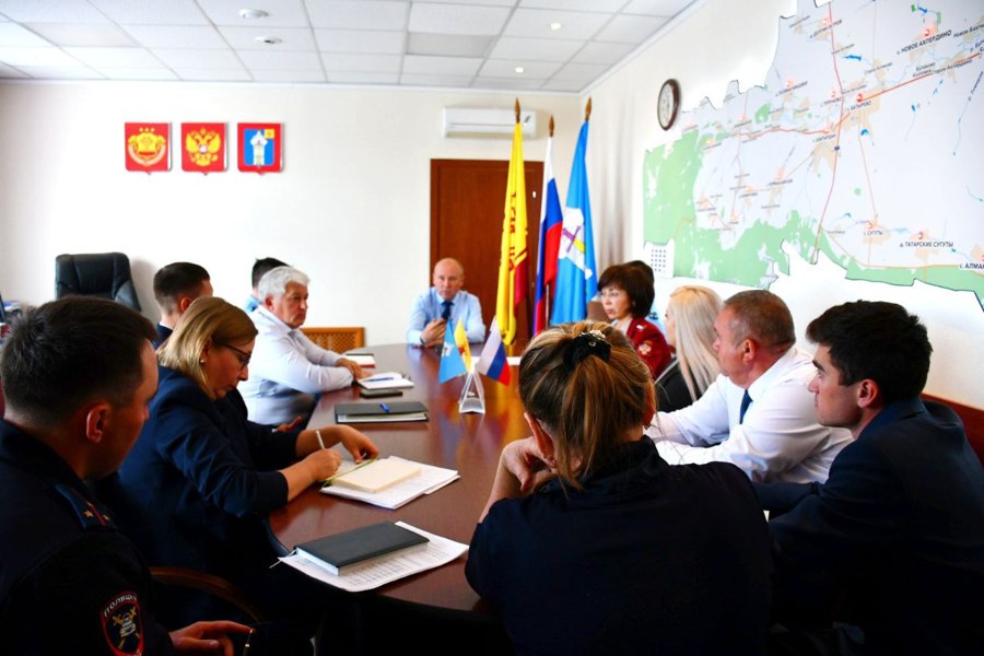 Глава Батыревского муниципального округа Рудольф Селиванов провел совещание