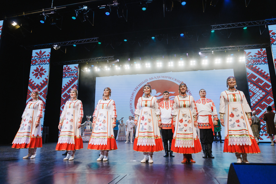 Чувашский государственный академический ансамбль песни и танца подводит творческие итоги года