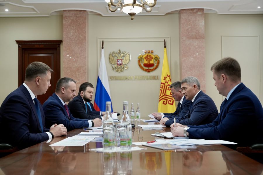 Олег Николаев: Системная поддержка российского правительства помогает развивать дорожно-транспортную сеть республики
