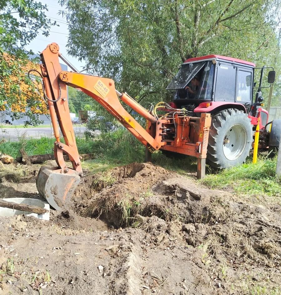 В поселке Ибреси начаты работы по устройству уличной канализационной сети на улице Кленовой