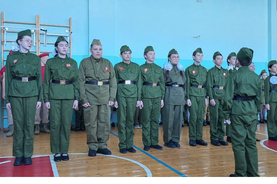Патриотические традиции в школе не только сохраняются, но и умножаются