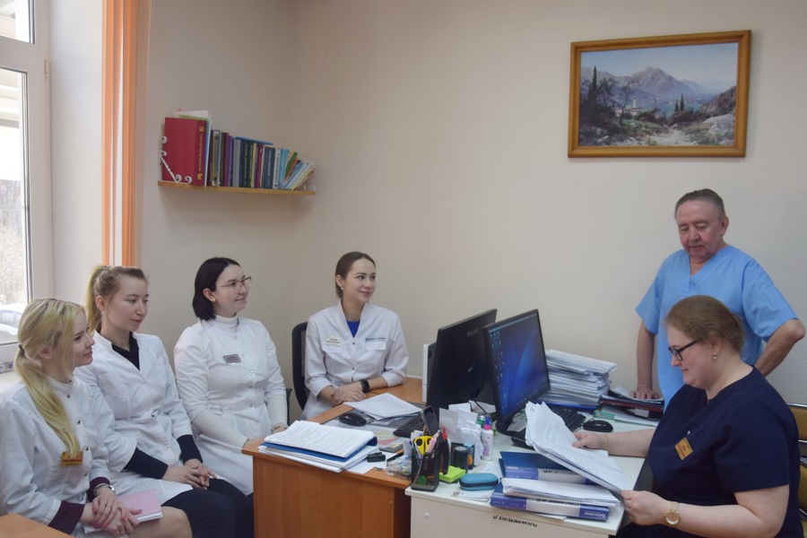 Ежегодно в Республиканской клинической больнице медицинскую помощь получают более 450 пациентов с сахарным диабетом
