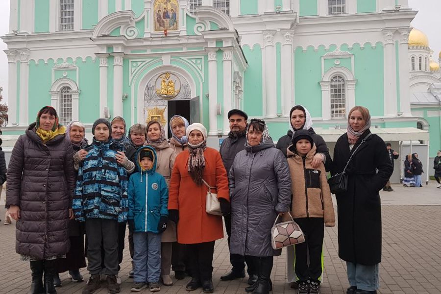 Сотрудники Цивильского ЦСОН совершили увлекательное путешествие по Нижегородским святыням