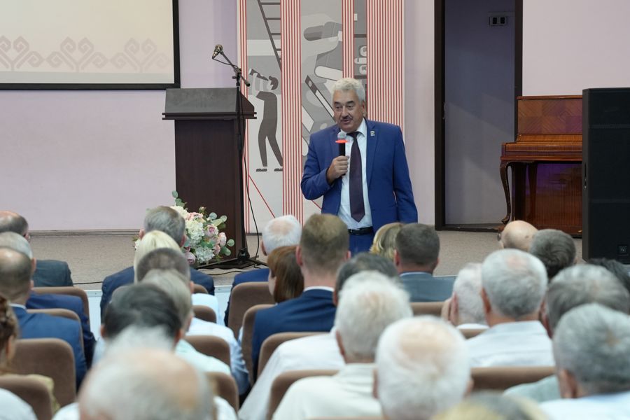 В Чувашии отметили 100-летие со дня рождения Ильи Павловича Прокопьева