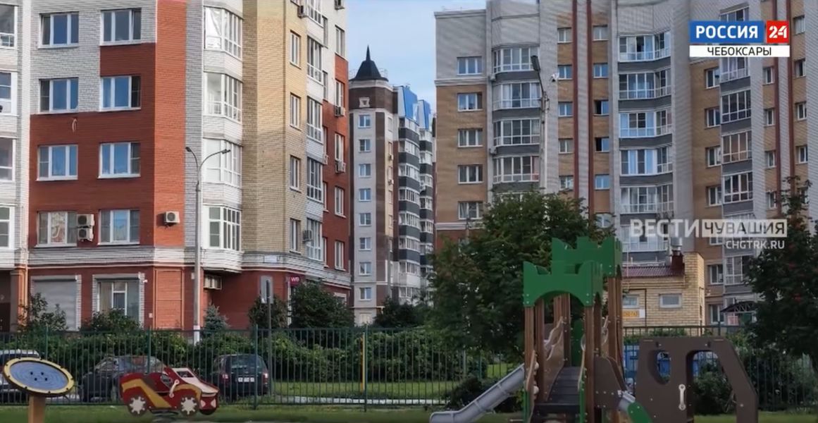В Чебоксарах строят детскую площадку за 11 млн рублей (ГТРК)