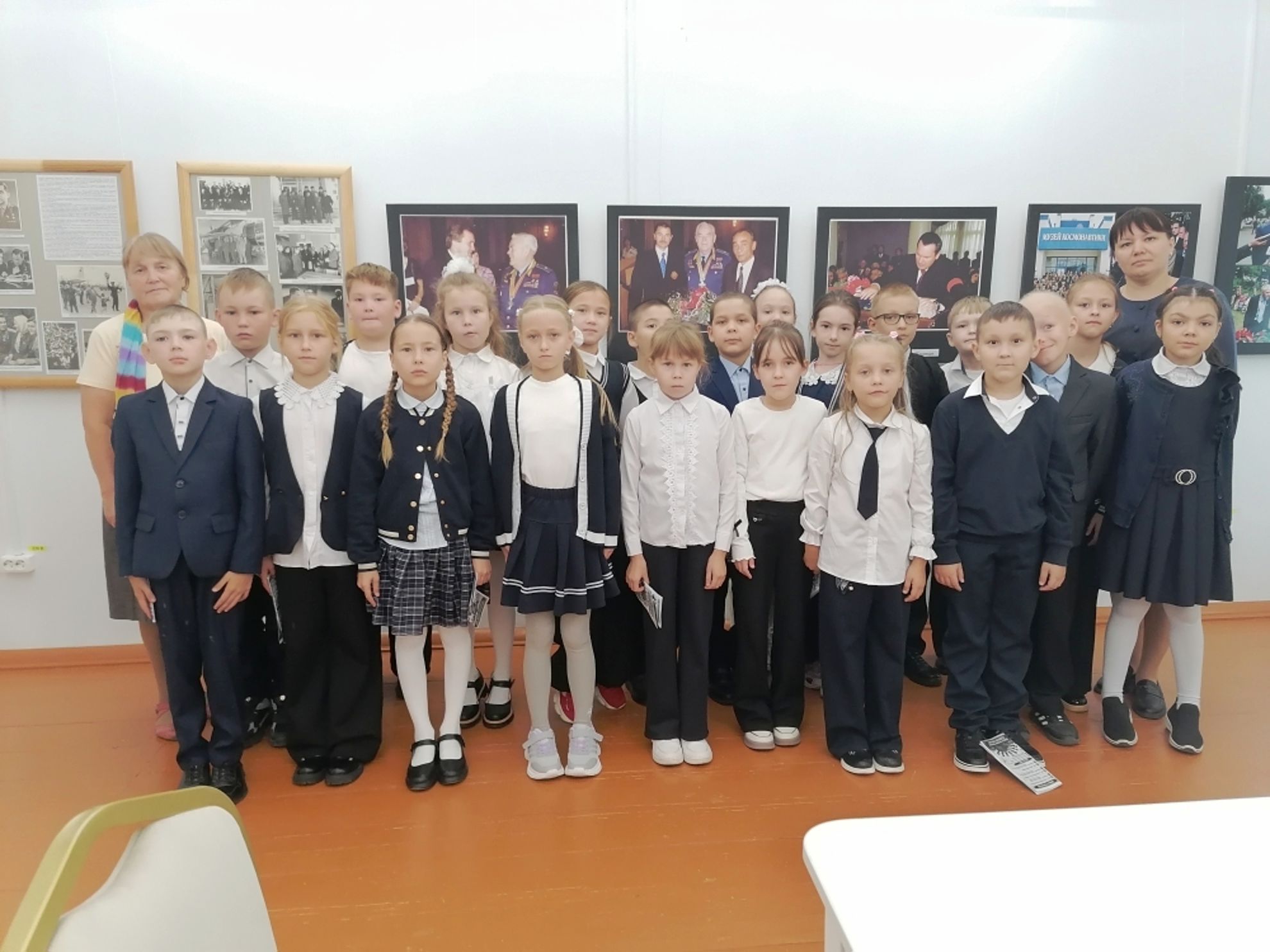 В Аликовском литературно-краеведческом музее открылась выставка «Чувашский Сокол», посвященная 97-летию со дня рождения Андрияна Николаева
