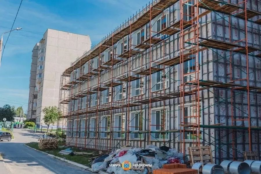 В Чебоксарах продолжается объезд школ города, находящихся на капремонте
