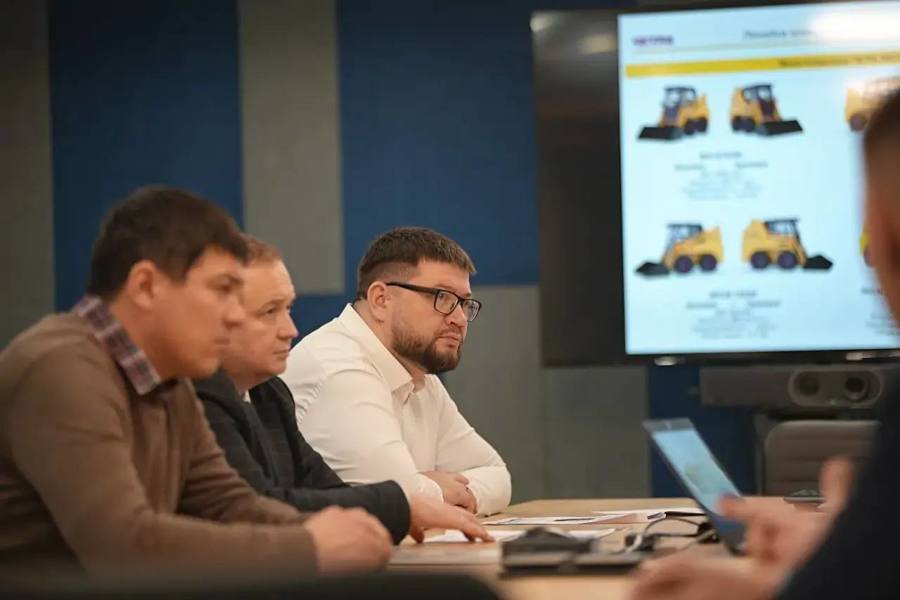 Глава Чебоксар изучил потенциал «Тракторного завода» для нужд городского хозяйства