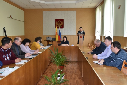 В администрации Алатырского муниципального округа состоялось рабочее совещание с начальниками территориальных отделов
