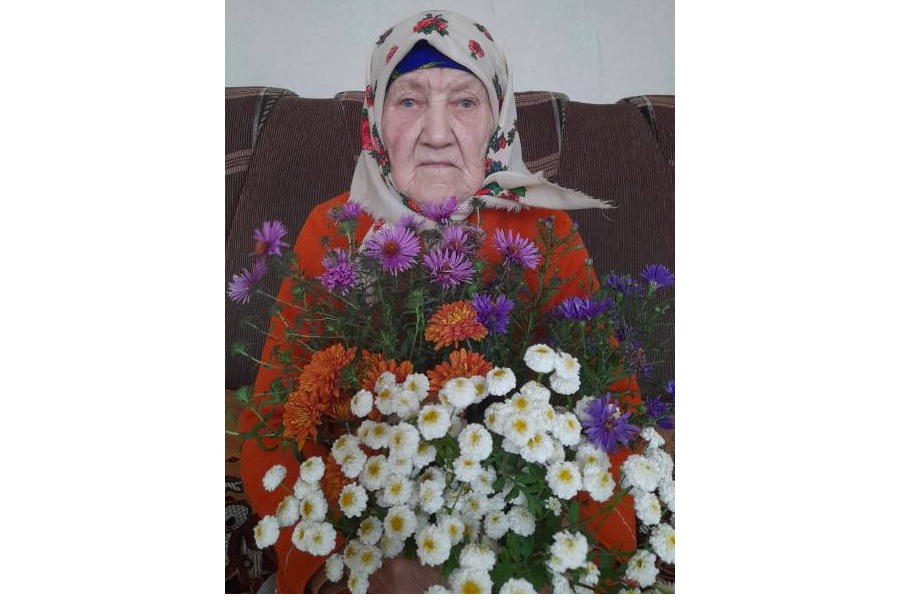 Нина Андреевна Майорова отметила 90-летний юбилей