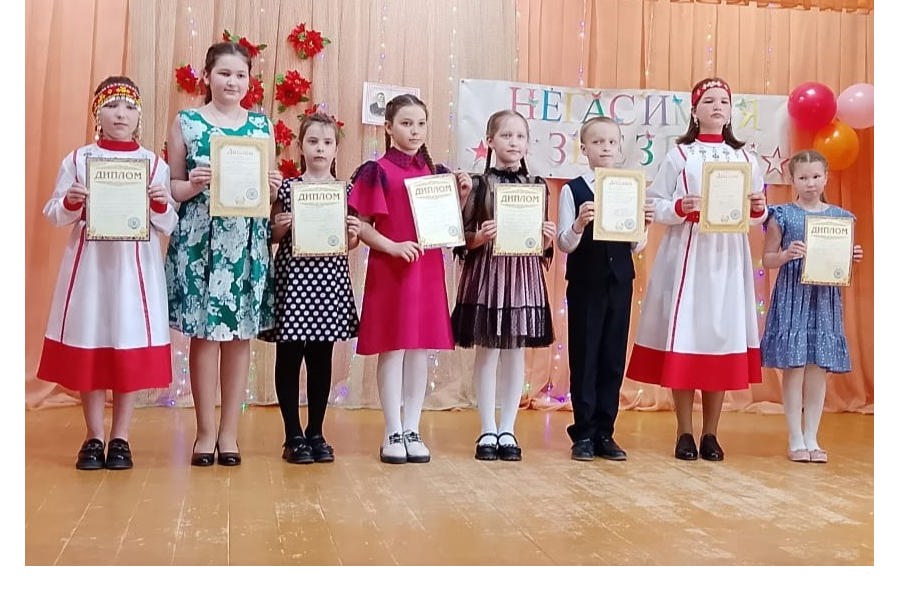 В Новоайбесинском СДК прошёл межпоселенческий детский песенный конкурс «Сӳнми çăлтăр» («Негасимая звезда»)
