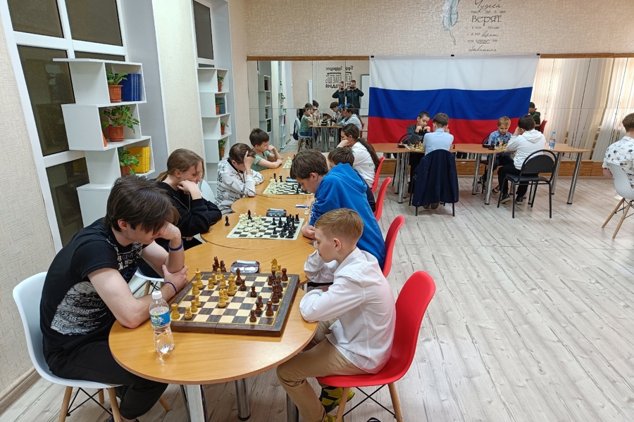 В Шумерле завершилось первенство города по быстрым шахматам среди школьников
