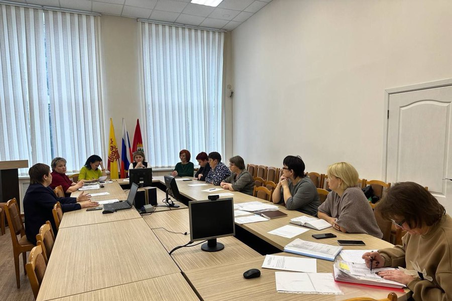 В Шумерлинском муниципальном округе прошло первое заседание Координационного центра по вопросам социальной поддержки семей мобилизованных и военнослужащих по контракту.