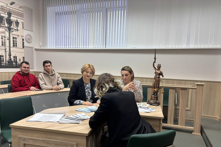 Олег Николаев: Расширить гарантии бесплатной юридической помощи — это реальная забота о людях