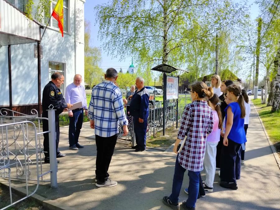 В Алатырской детской школе искусств прошла плановая учебная тренировка по отработке действий в условиях чрезвычайной ситуации
