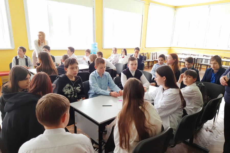 Чебоксарские школьники приняли участие в интеллектуально-познавательной игре, посвящённой Дню защитника Отечества