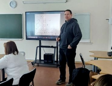 Завершились курсы повышения квалификации для учителей математики и физики: новые подходы к подготовке к ГИА