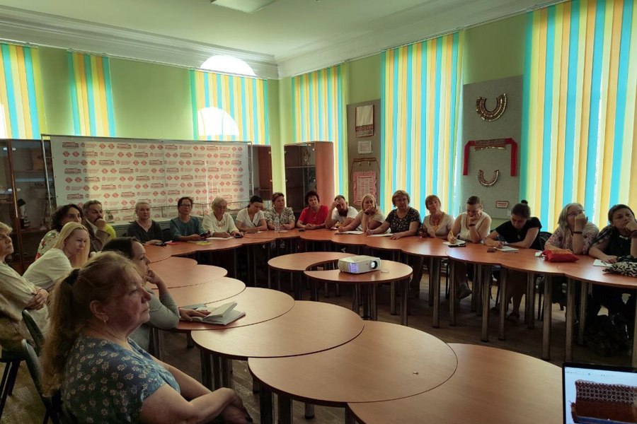 Лекции экспертов Российского этнографического музея открыли фестиваль «Вышитая Россия» в Чебоксарах