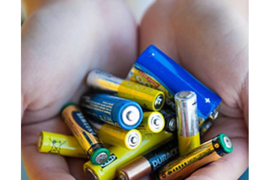 Жители Чувашии могут сдать использованные батарейки!
