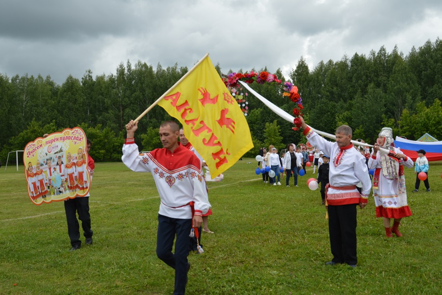 В Янтиковском муниципальном округе состоялся районный праздник песни, труда и спорта «Акатуй-2023»