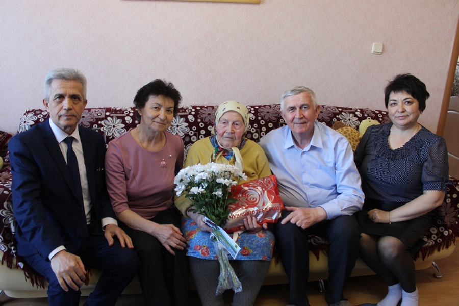 С 90-летним юбилеем поздравили жительницу д. Торханы Григорьеву Марию Григорьевну